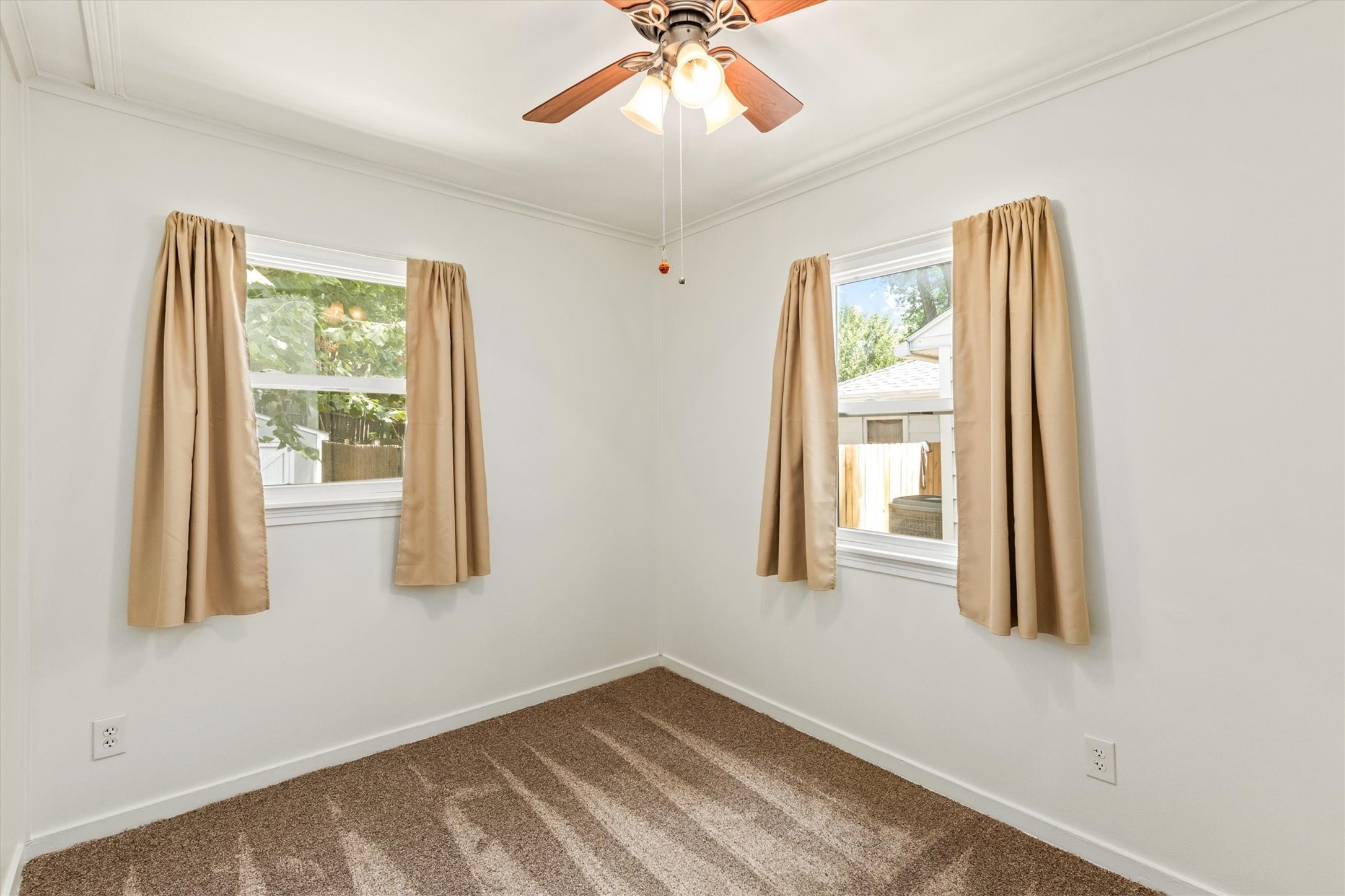 6105 Crown Lane