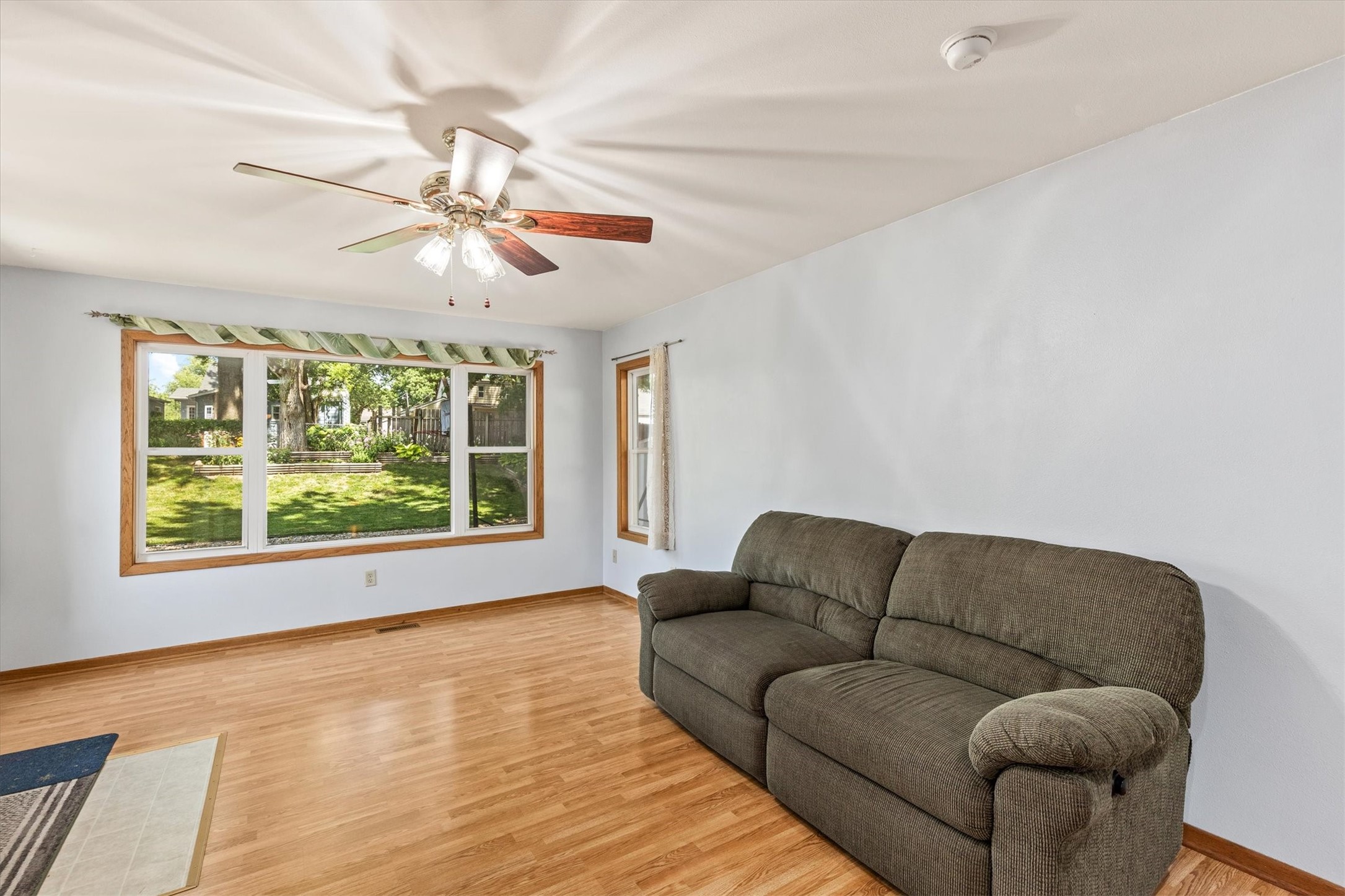 6105 Crown Lane