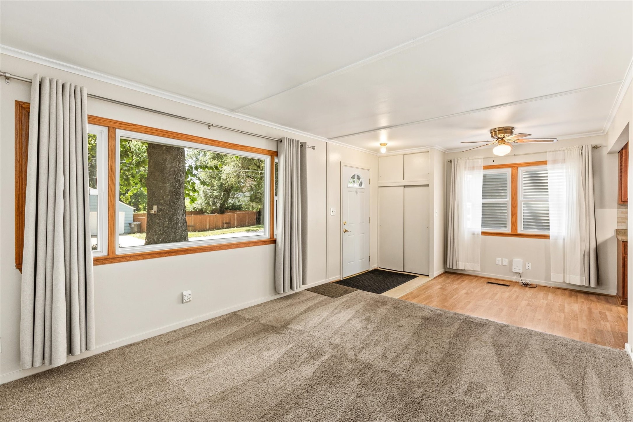 6105 Crown Lane