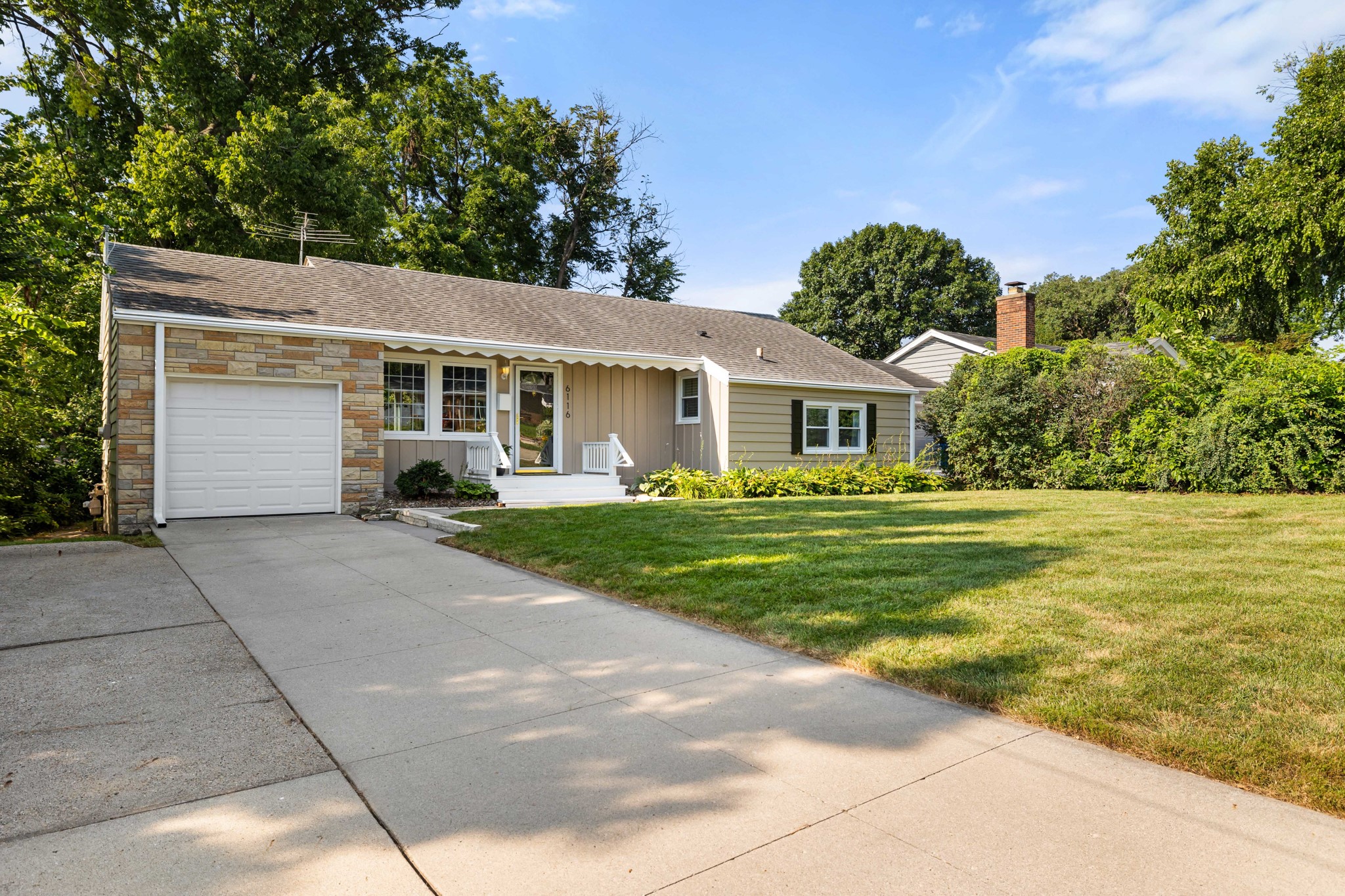 6116 Harwood Drive