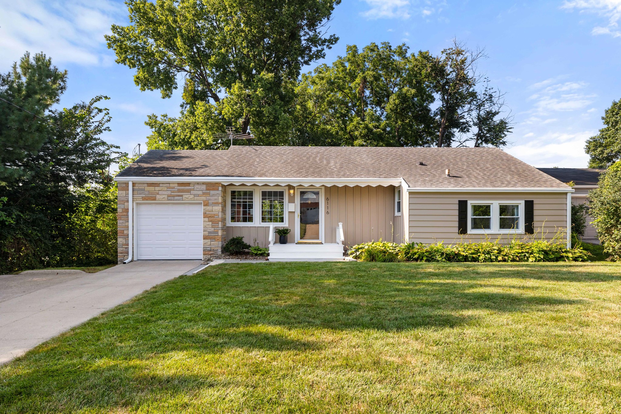 6116 Harwood Drive