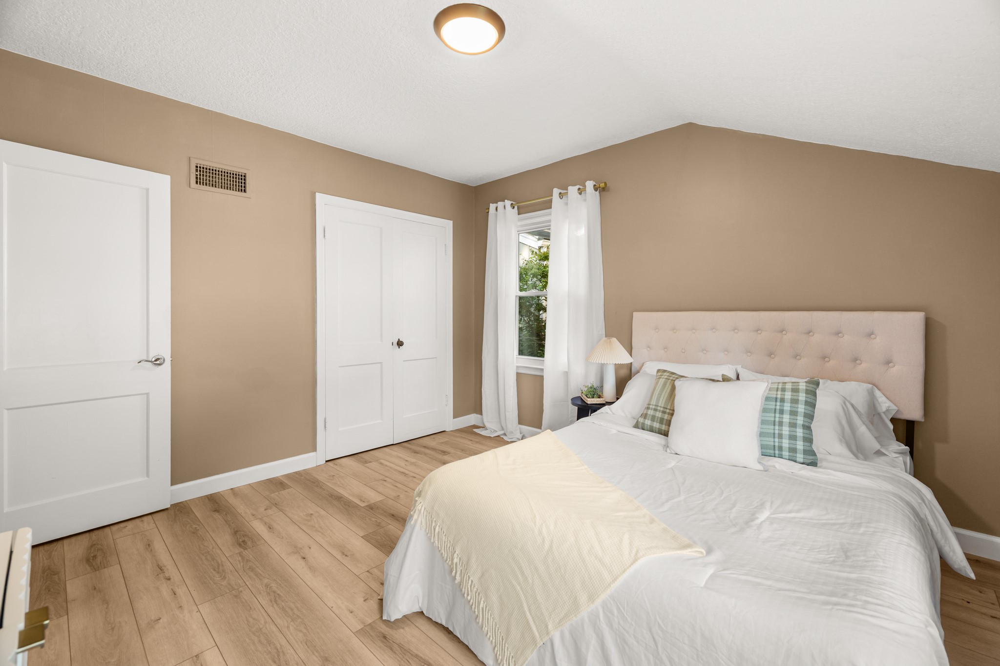 6116 Harwood Drive