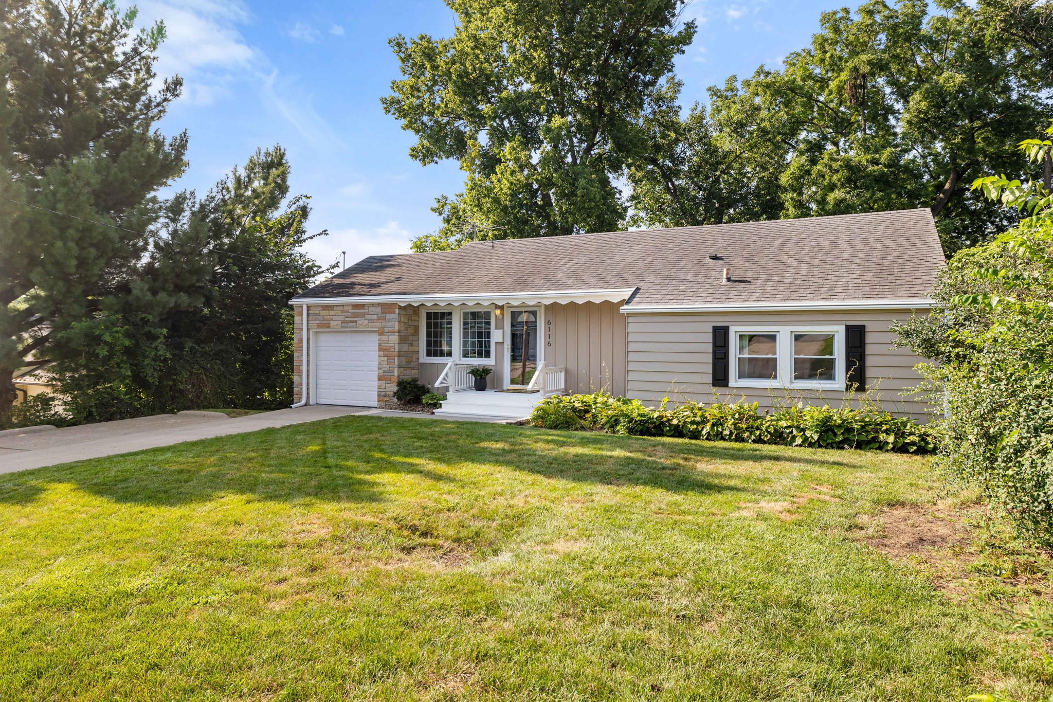 6116 Harwood Drive