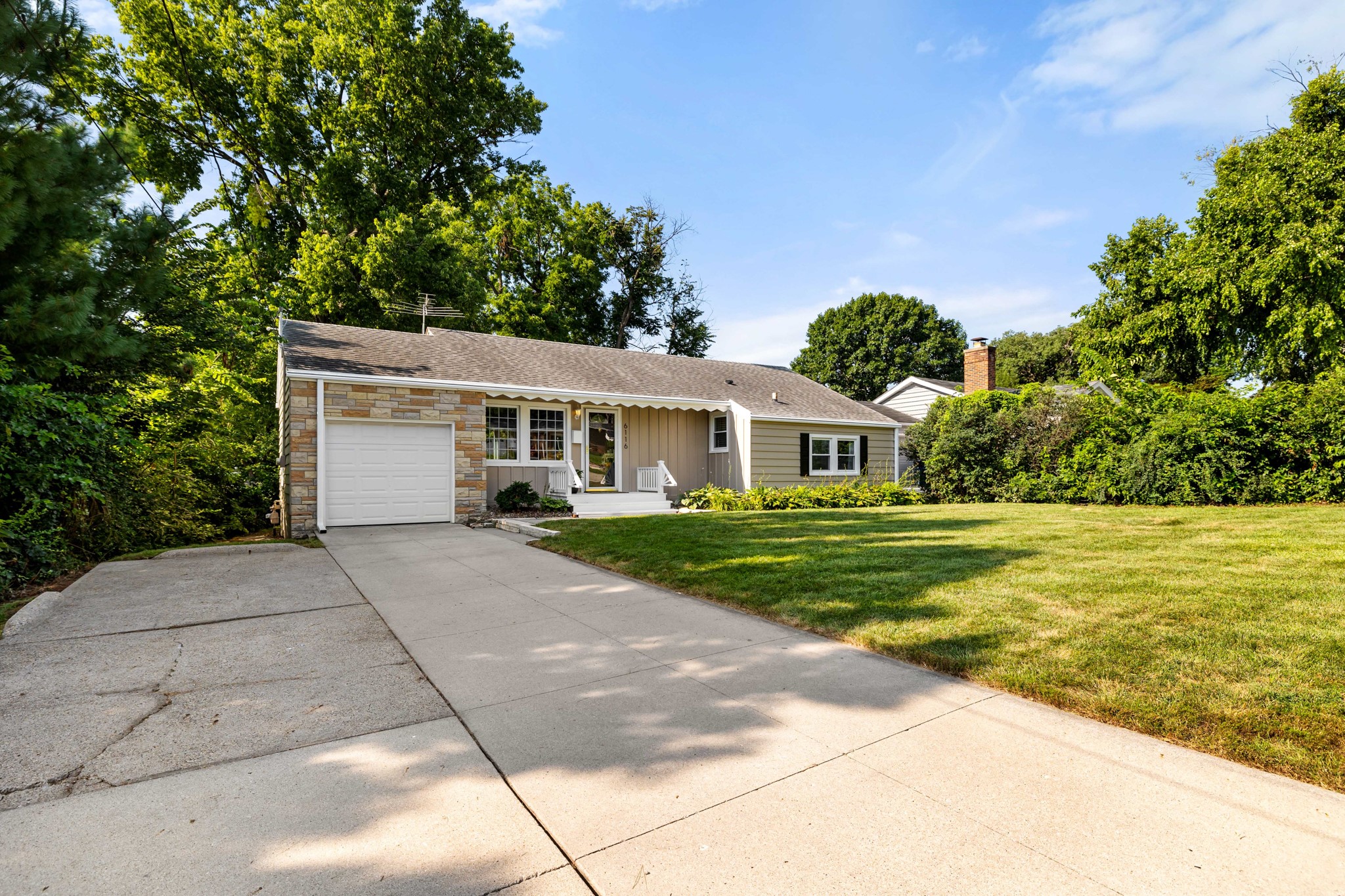 6116 Harwood Drive