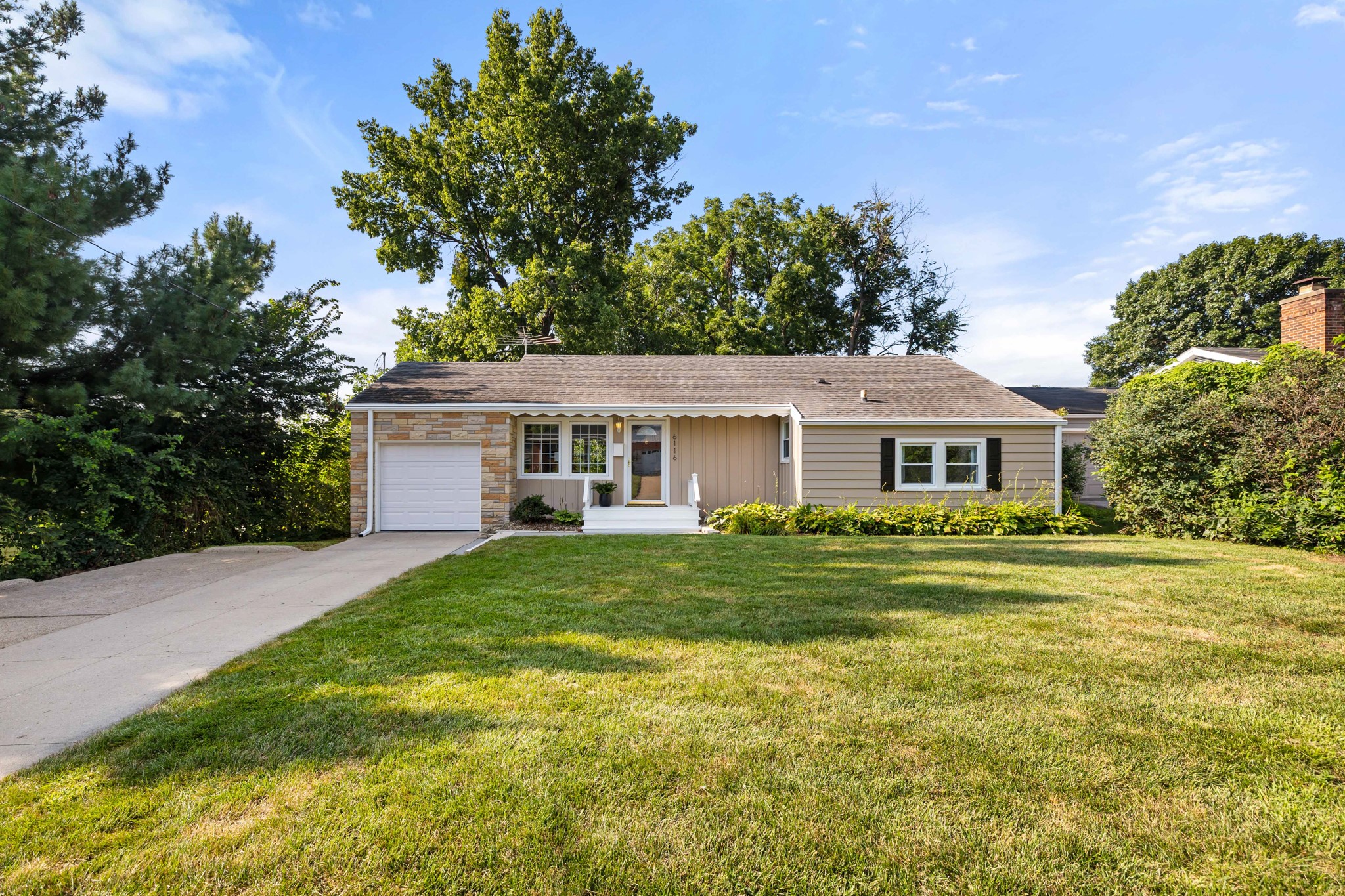 6116 Harwood Drive