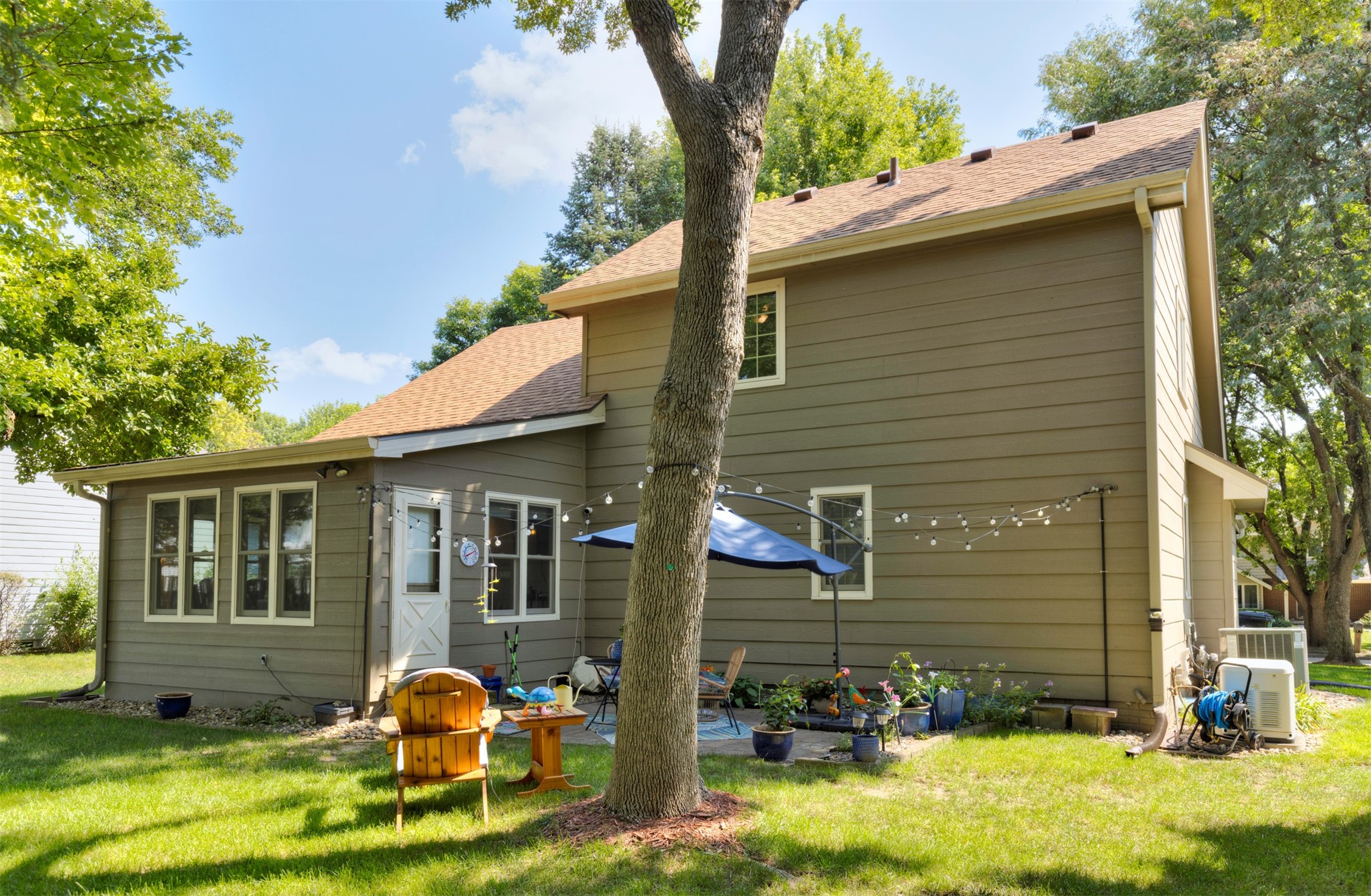 5413 Woodland Avenue