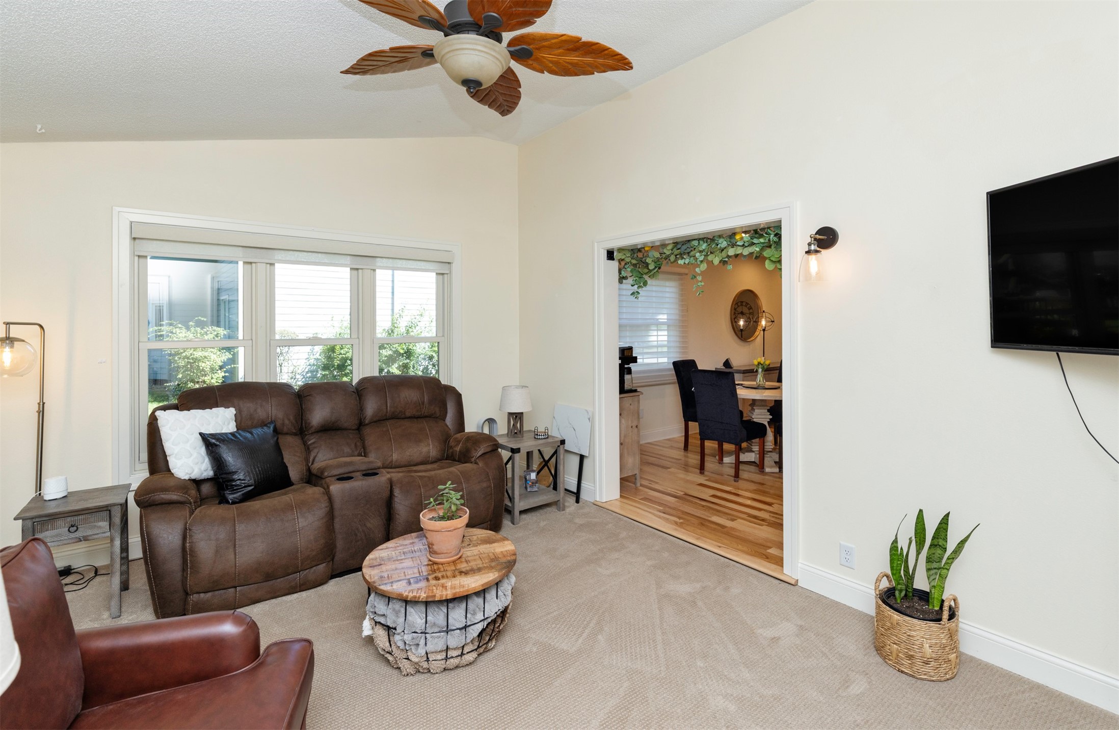 5413 Woodland Avenue