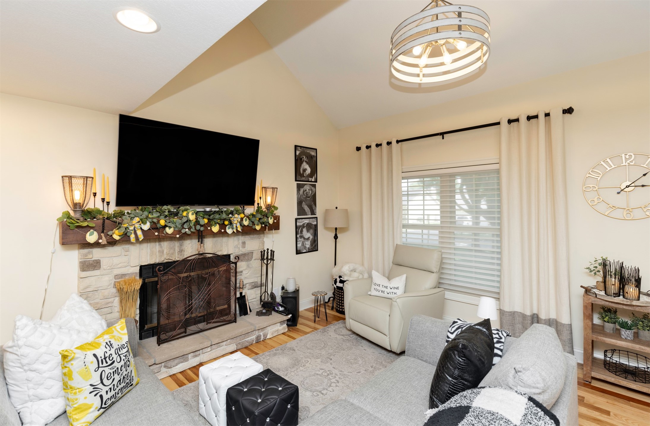 5413 Woodland Avenue
