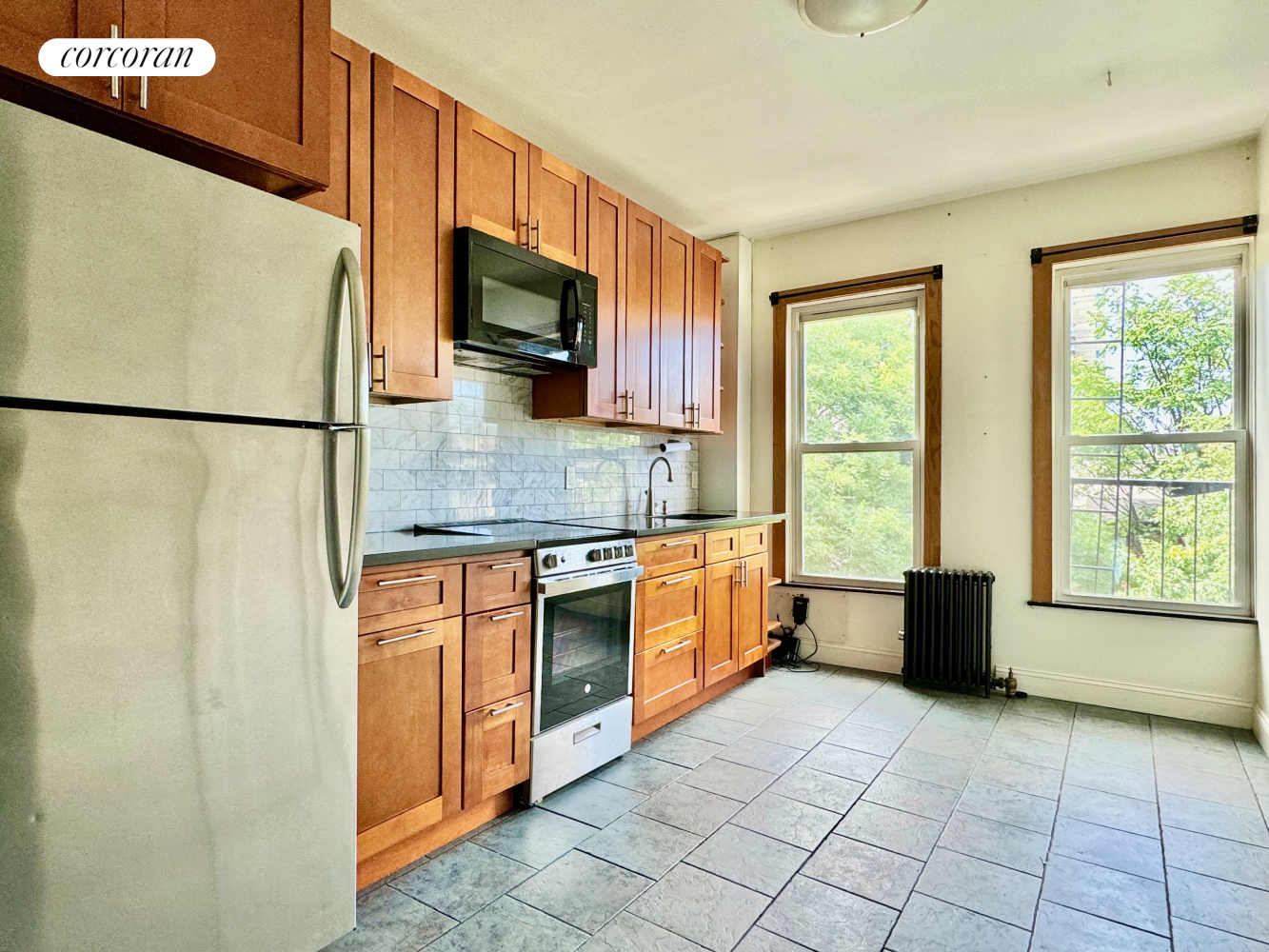 538 DRIGGS Avenue 4L