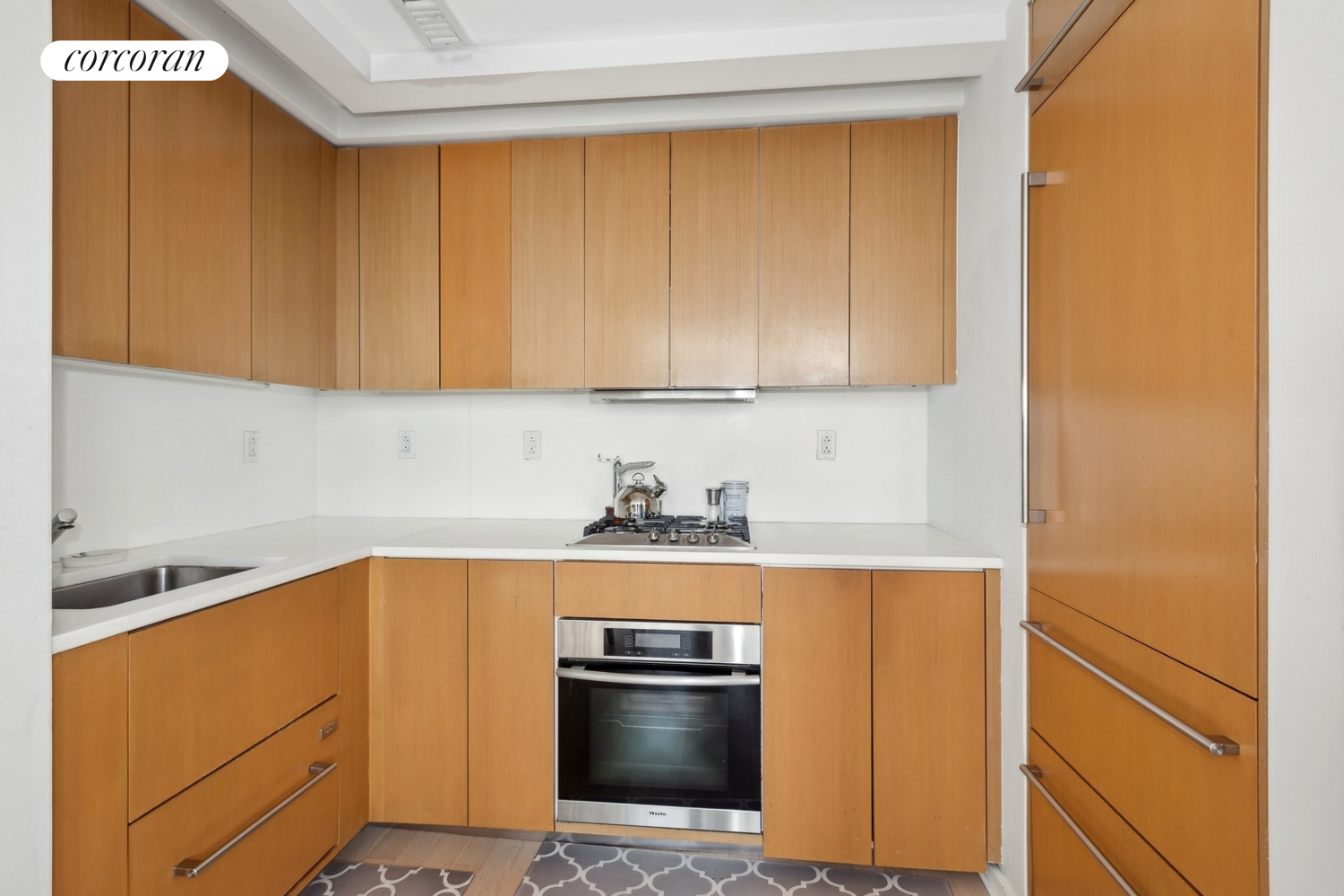 340 E 23RD Street PH1B