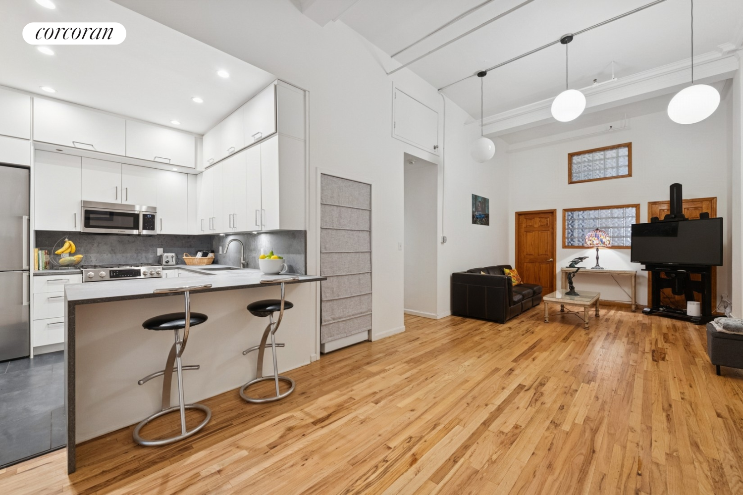28 W 38TH Street 2W