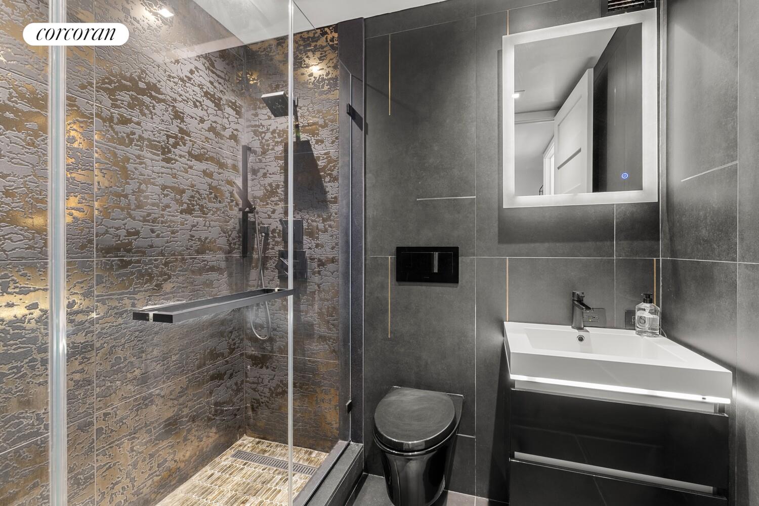 393 W 49TH Street 5CC