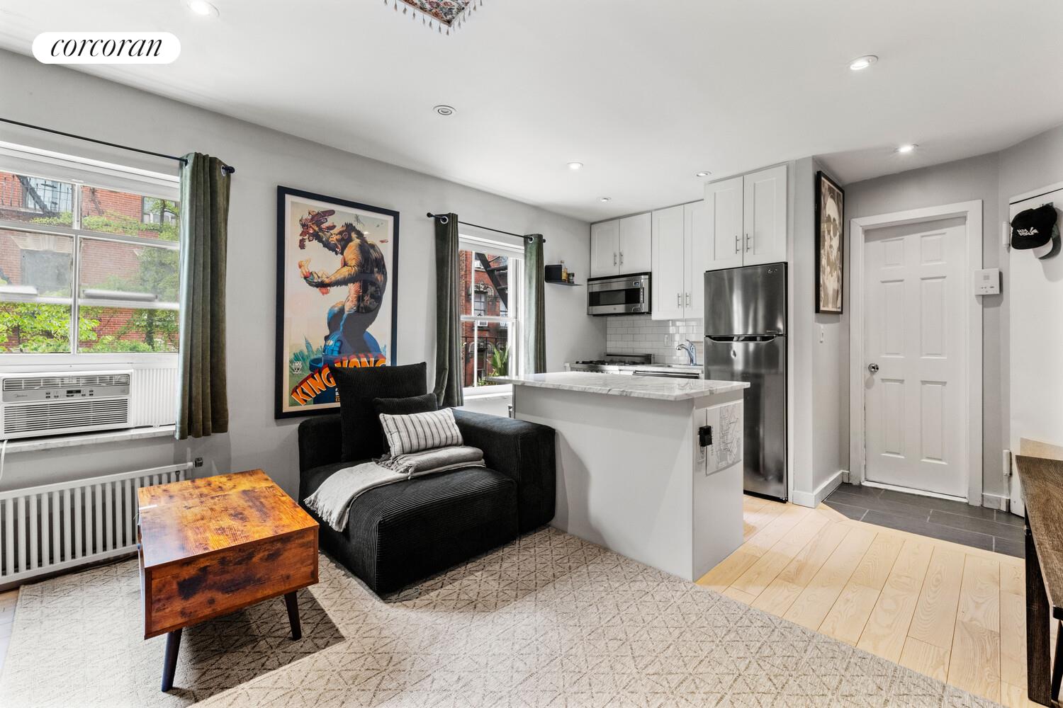116 PERRY Street J53