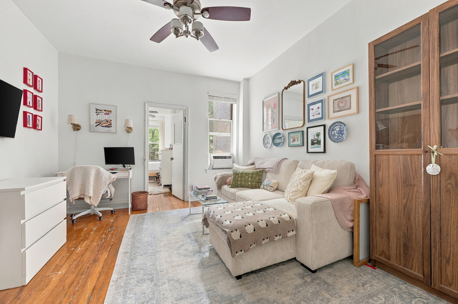 521 E 81ST Street 3D