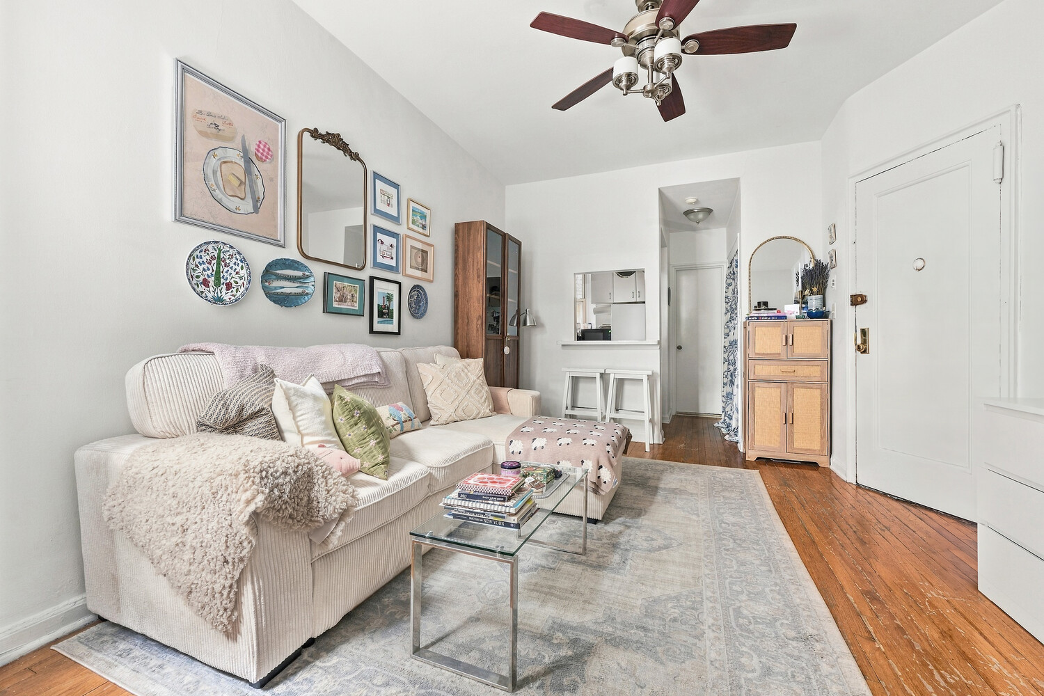 521 E 81ST Street 3D