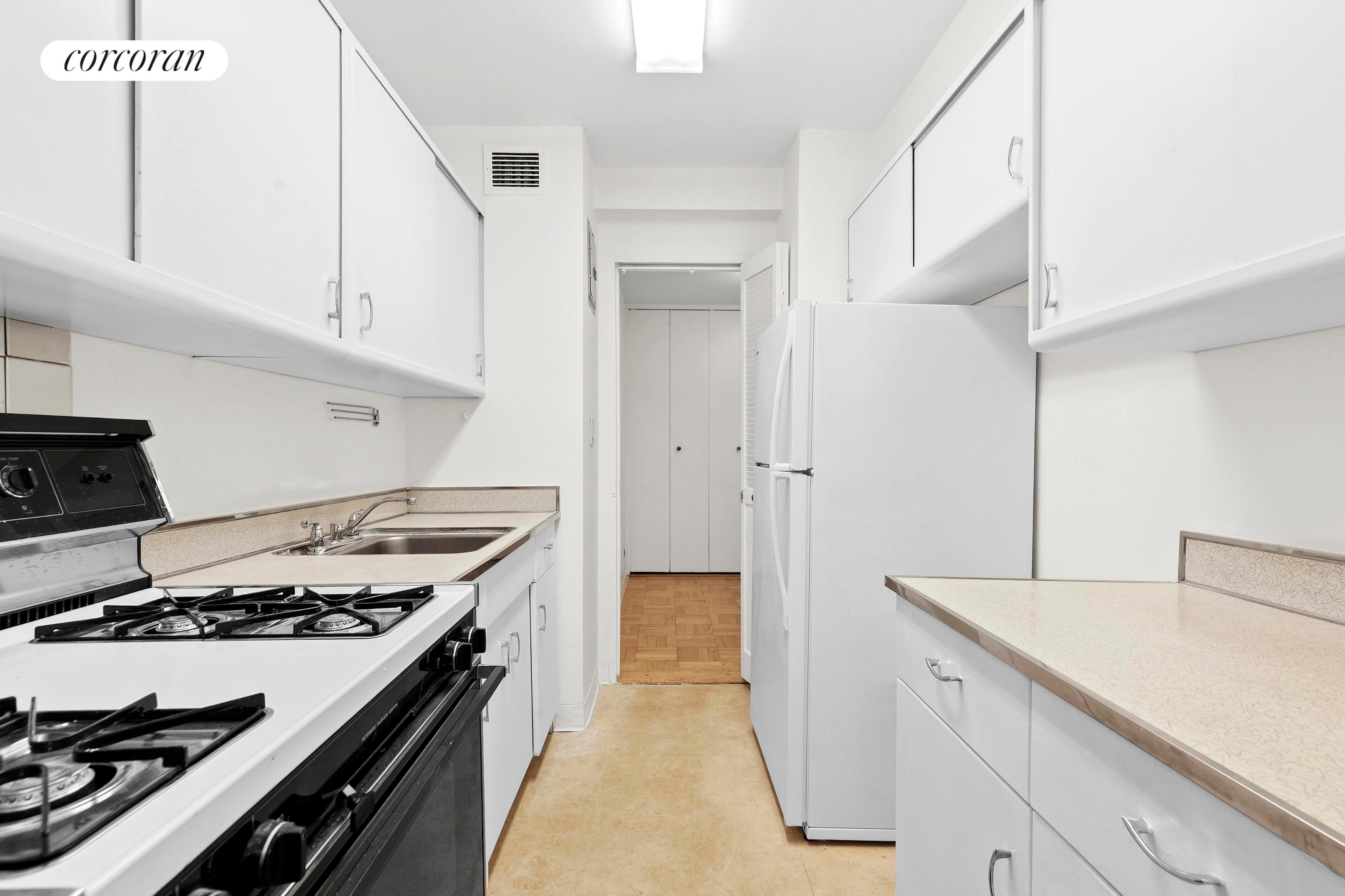 310 LEXINGTON Avenue 5H
