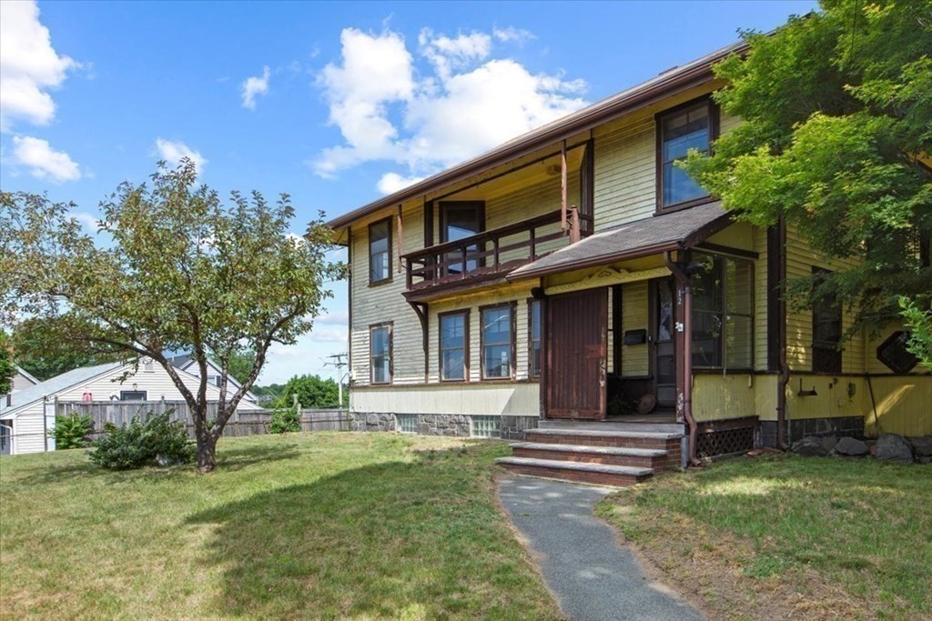 12 Laurel St
