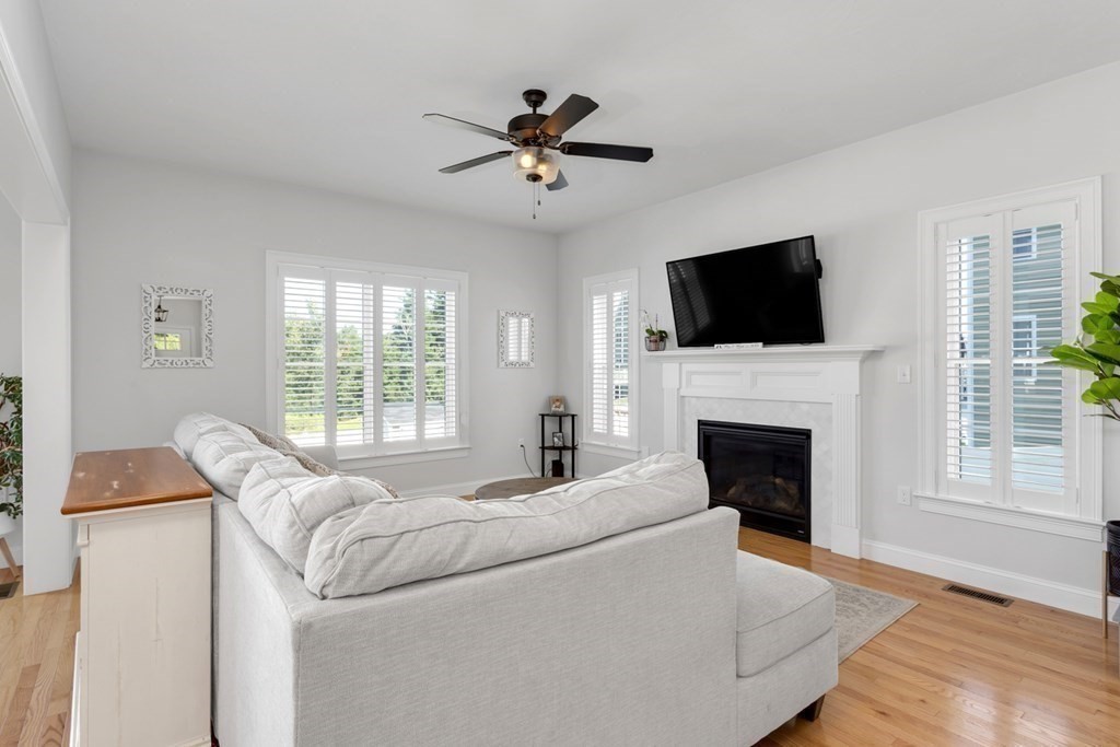 210 Black Birch Dr