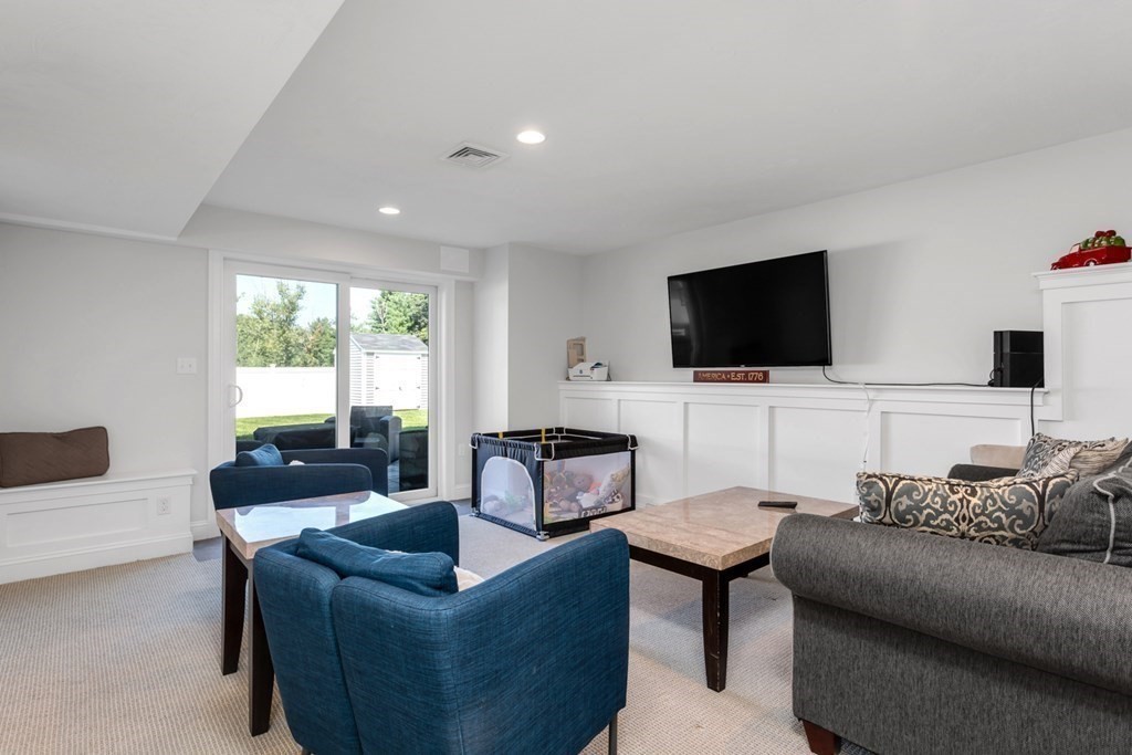 210 Black Birch Dr