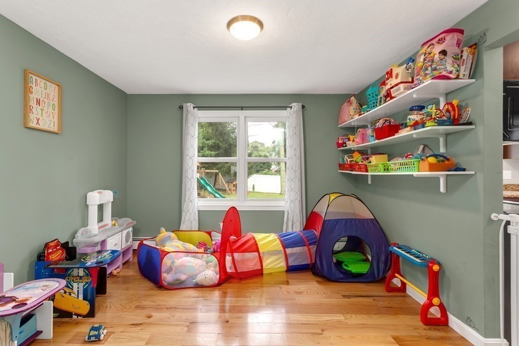 11 Louis Rd