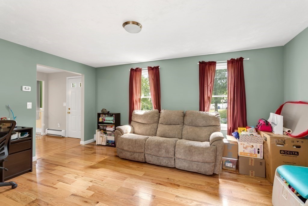 11 Louis Rd