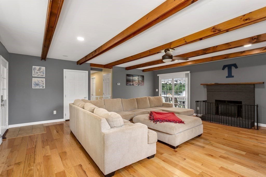 11 Louis Rd