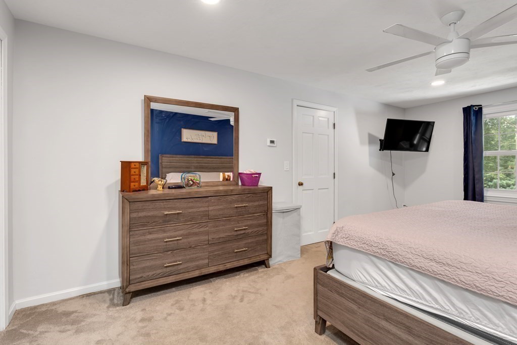 11 Louis Rd