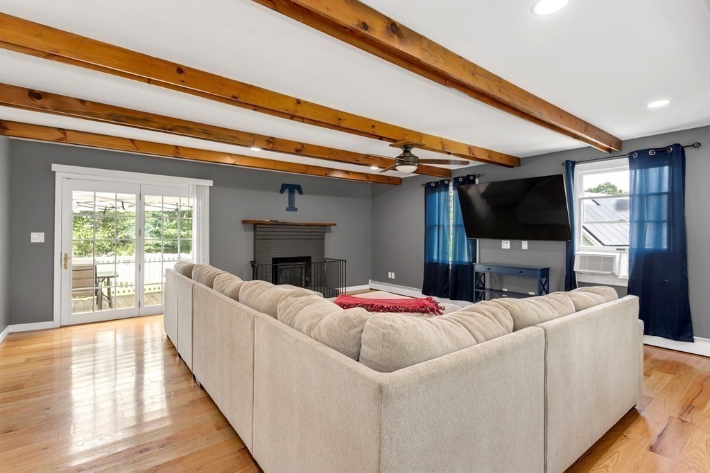 11 Louis Rd