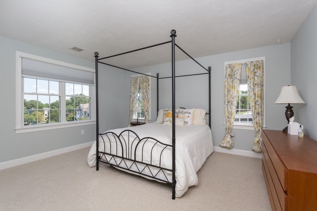 24 Symphony Dr