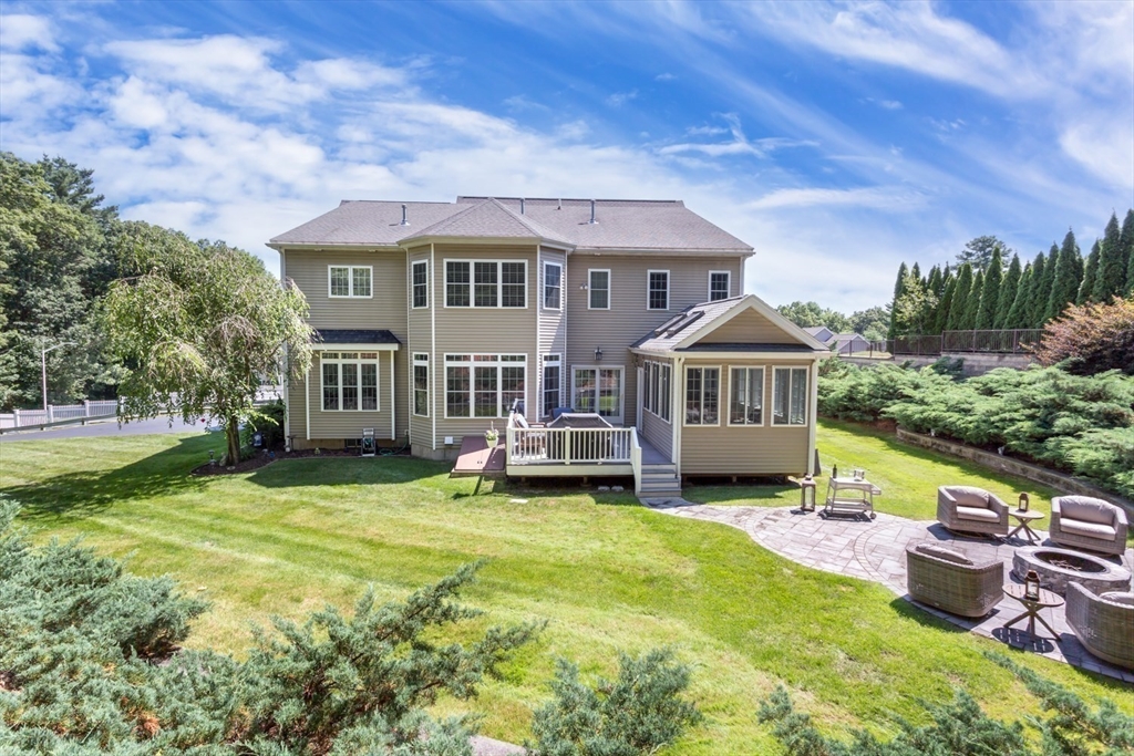 24 Symphony Dr