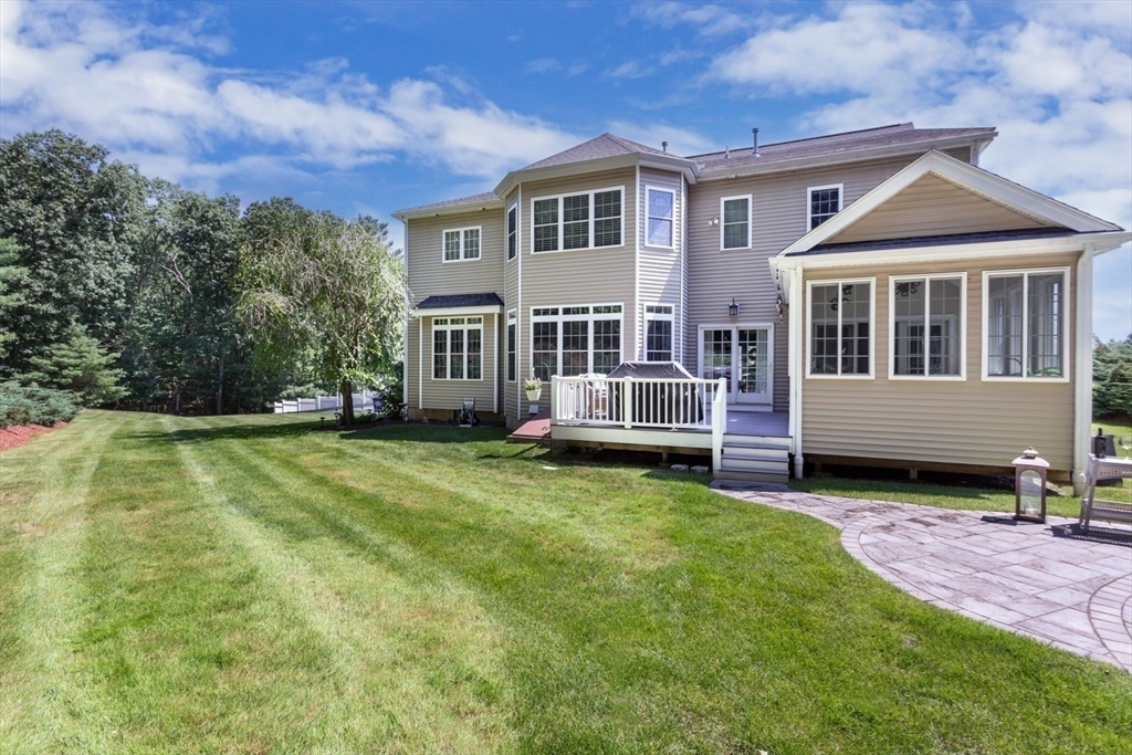 24 Symphony Dr