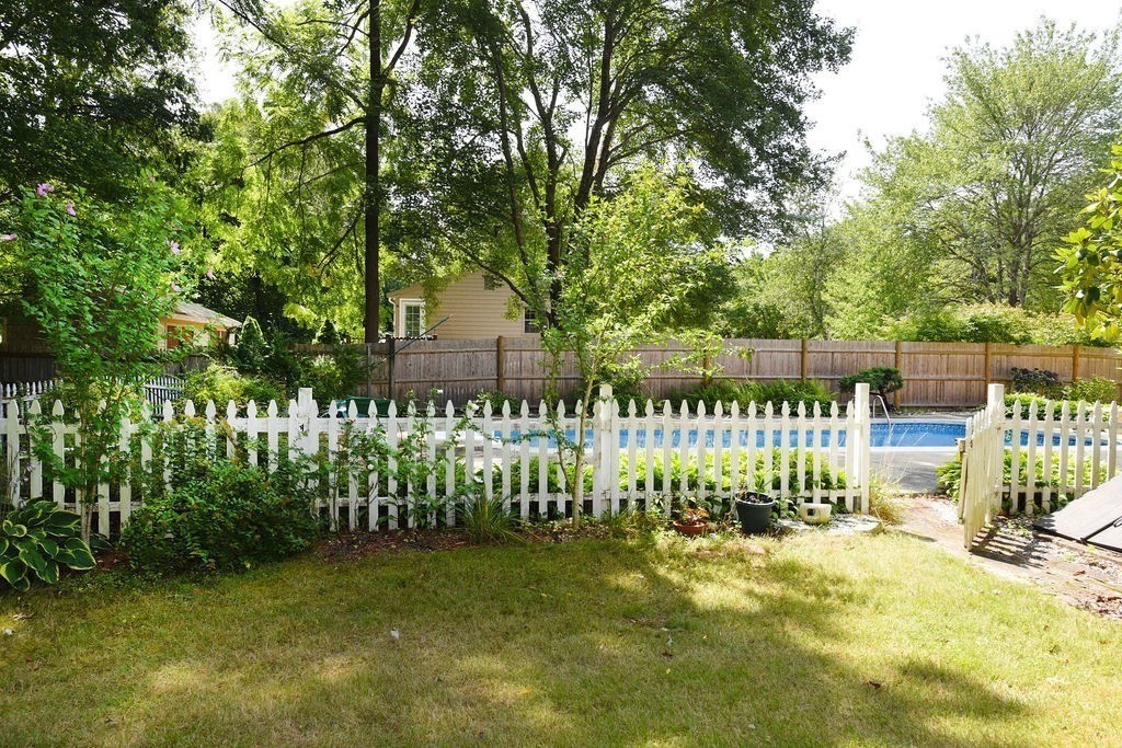 6 Sheridan Dr.