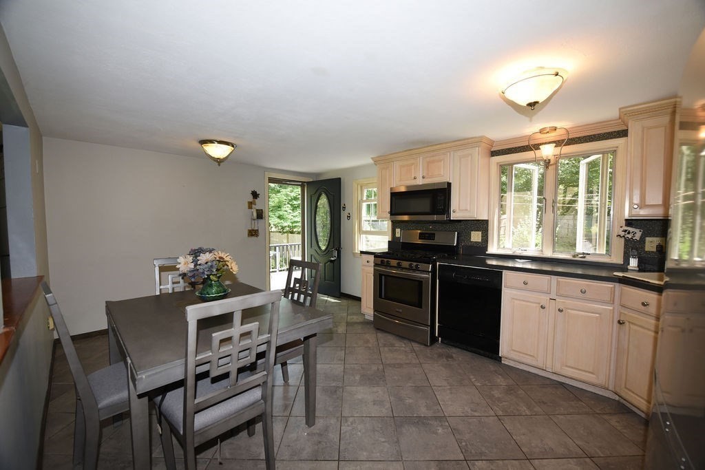 6 Sheridan Dr.
