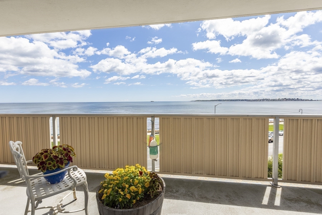 300 Lynn Shore Drive Unit: 400