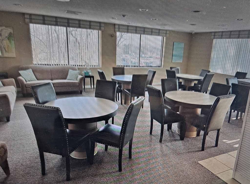 1008 Paradise Rd Unit: E1J