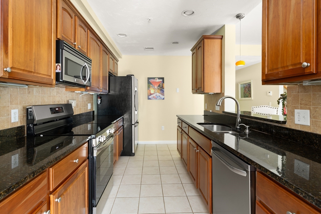 140 Commonwealth Ave # 15