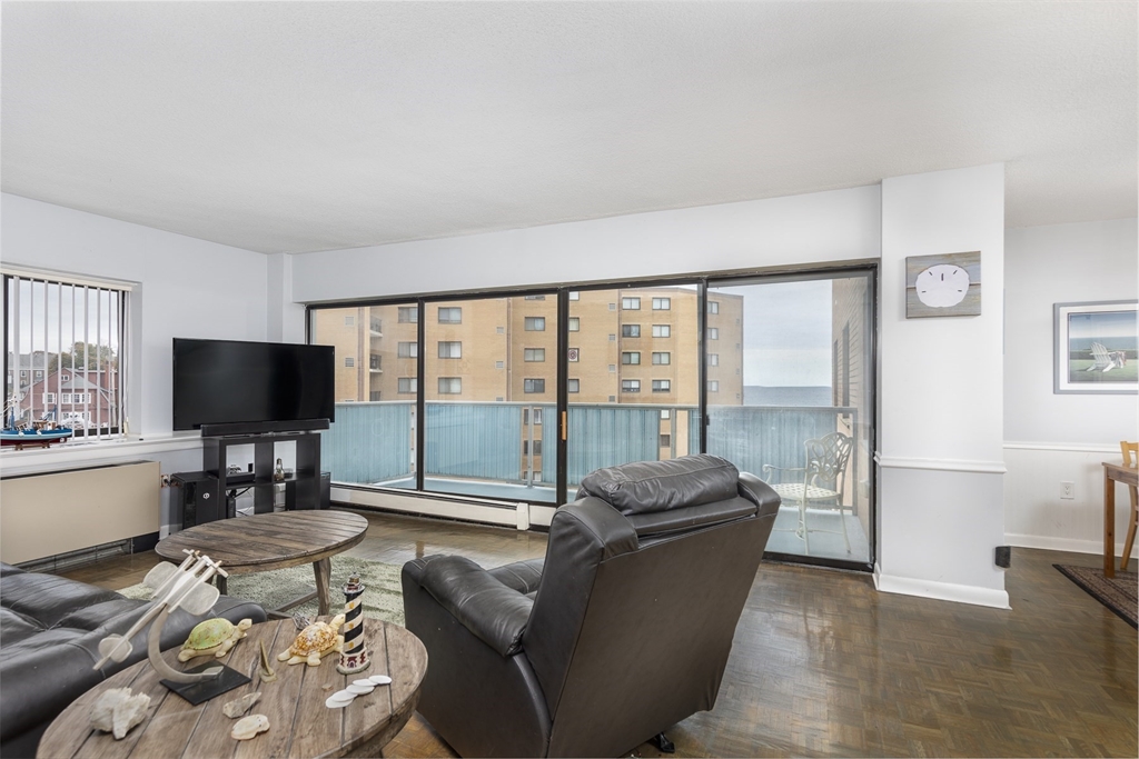 300 Lynn Shore Drive Unit: 508