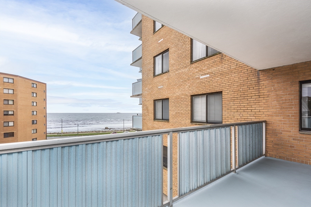 300 Lynn Shore Drive Unit: 508