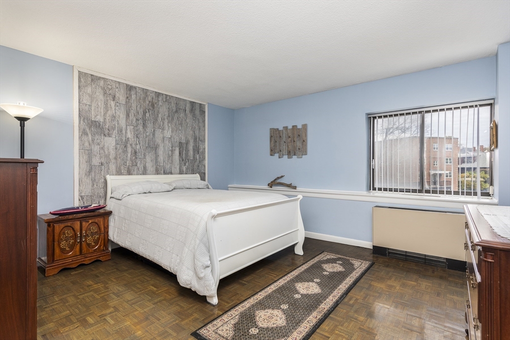 300 Lynn Shore Drive Unit: 508