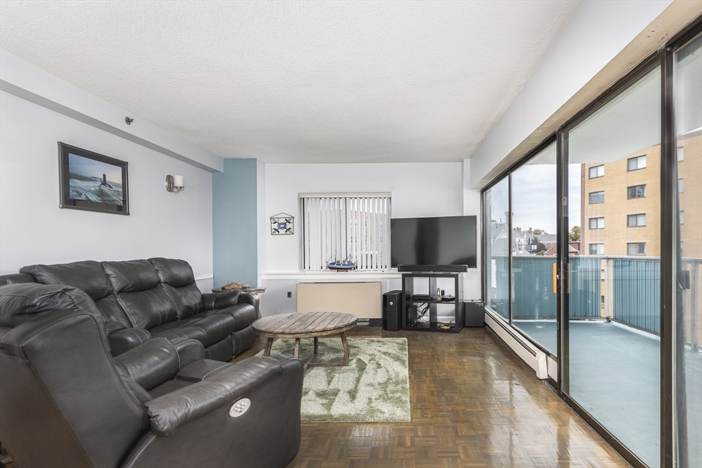 300 Lynn Shore Drive Unit: 508