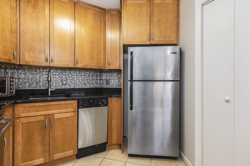 300 Lynn Shore Drive Unit: 508