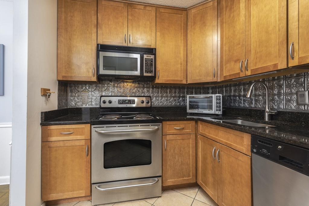 300 Lynn Shore Drive Unit: 508