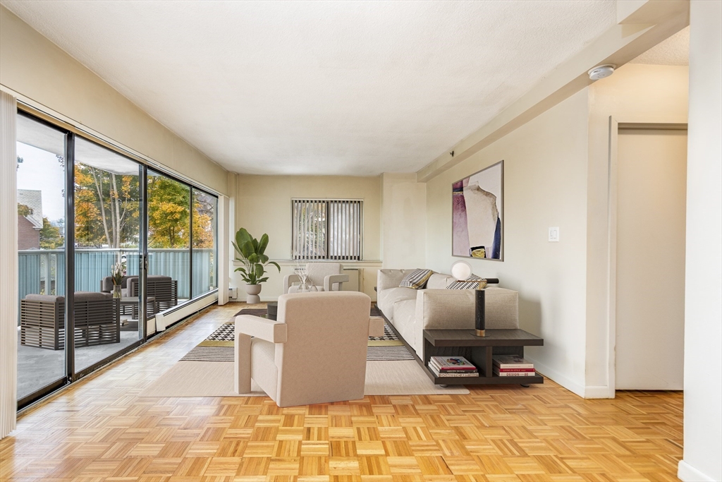 300 Lynn Shore Drive Unit: 304