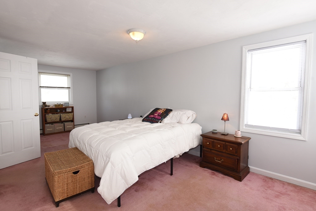 8 Harborview Rd