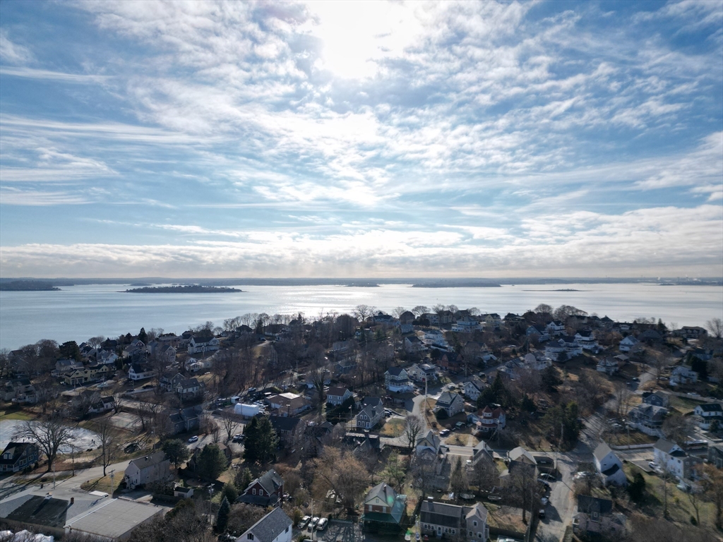 8 Harborview Rd