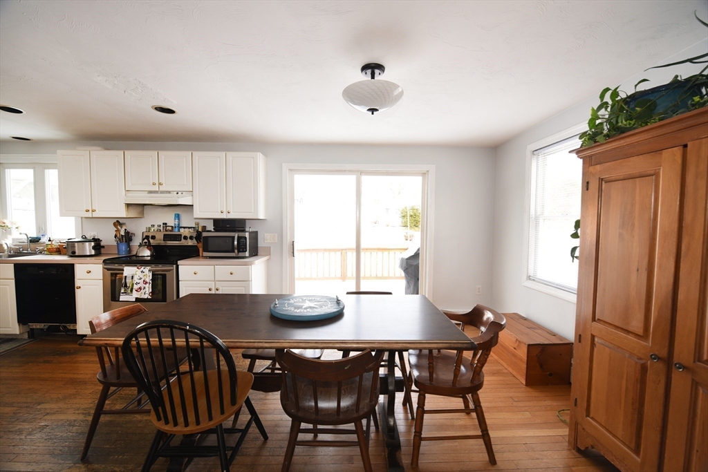 8 Harborview Rd