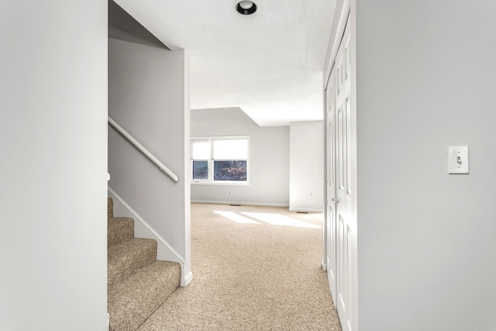 31 Stone Ridge Rd # 31