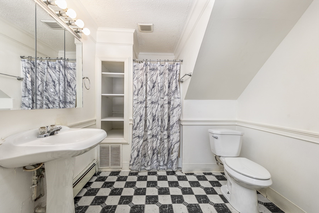 4 Tudor St # 1