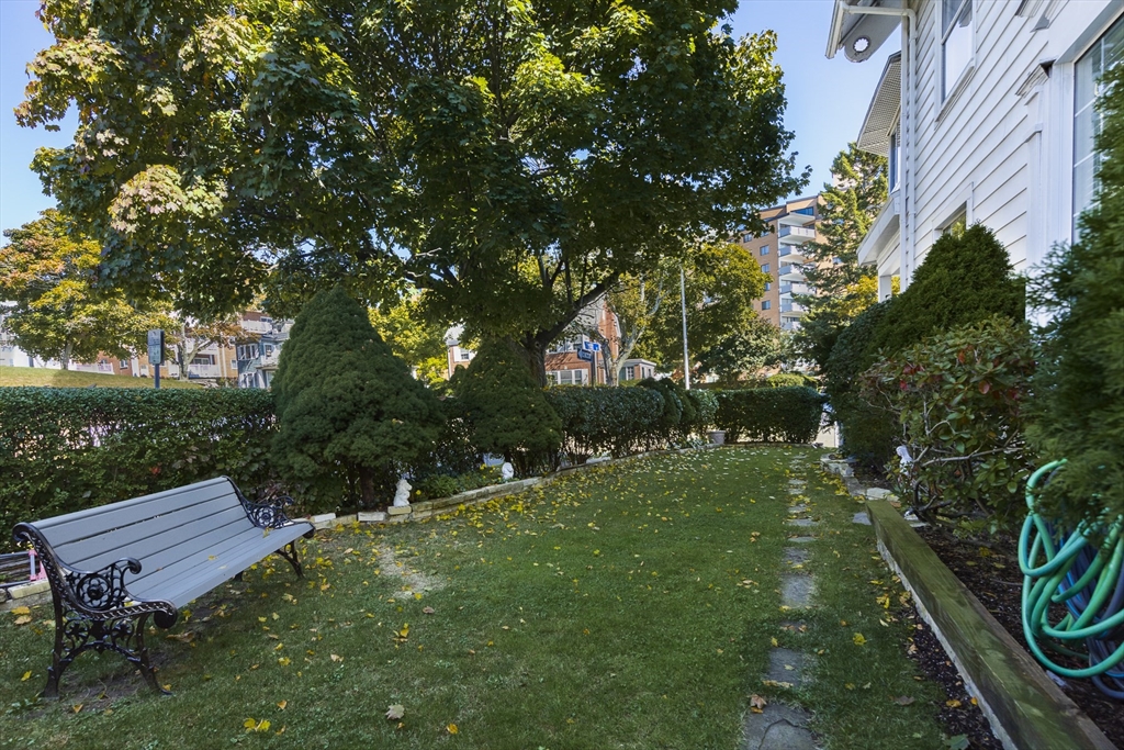4 Tudor St # 1