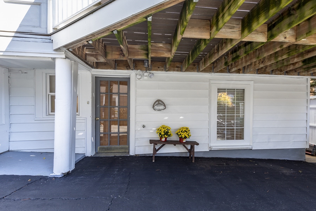 4 Tudor St # 1